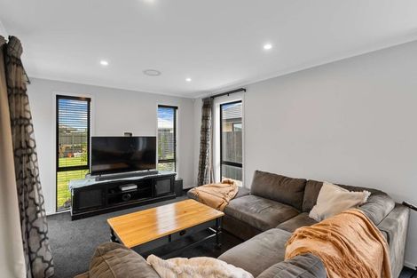 Photo of property in 2 Reuben Avenue, Rolleston, 7615