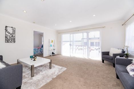 Photo of property in 1/29 Humphrey Kemp Avenue, Henderson, Auckland, 0612