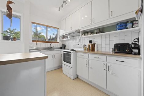 Photo of property in 5/1 Ribblesdale Road, Henderson, Auckland, 0612