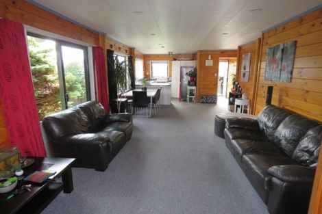 Photo of property in 23 Coates Street, Westport, 7825