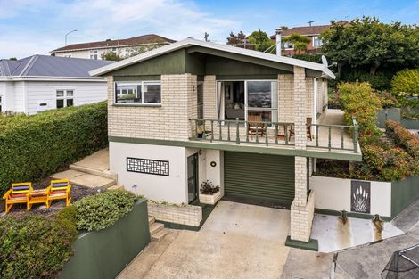 Photo of property in 62 Easther Crescent, Kew, Dunedin, 9012