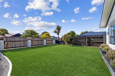 Photo of property in 167 Queenspark Drive, Parklands, Christchurch, 8083