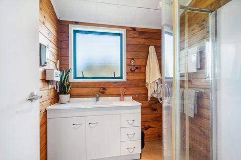 Photo of property in 408 Taiharuru Road, Taiharuru, Onerahi, 0192