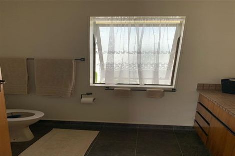 Photo of property in 104 Rimu Road, Raumati Beach, Paraparaumu, 5032