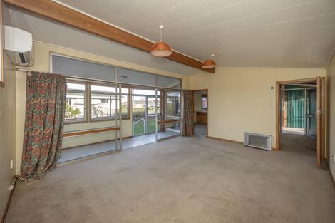 Photo of property in 5 Stuart Street, Holmes Hill, Oamaru, 9401