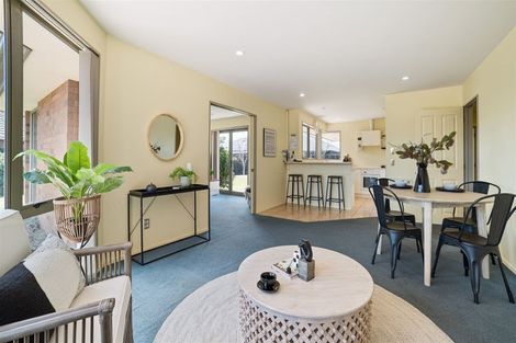 Photo of property in 21 Springs Road, Hornby, Christchurch, 8042