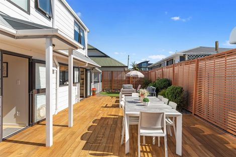 Photo of property in 563 Maunganui Road, Mount Maunganui, 3116