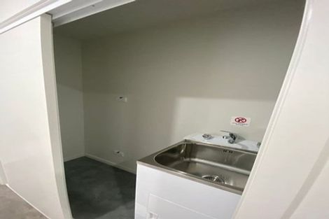 Photo of property in 6 Paina Crescent, Massey, Auckland, 0614