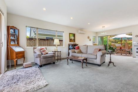 Photo of property in 2b Bledisloe Court, Pukekohe, 2120