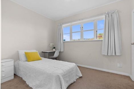 Photo of property in 120 Peverel Street, Riccarton, Christchurch, 8041