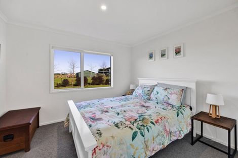 Photo of property in 60 Turangi Road, Motunui, Waitara, 4383