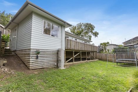 Photo of property in 2/58 Botany Road, Botany Downs, Auckland, 2010