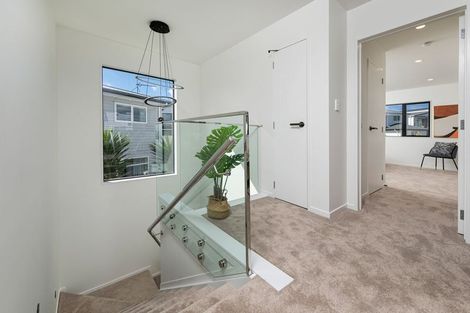 Photo of property in 3 Riroriro Road, Hobsonville, Auckland, 0616