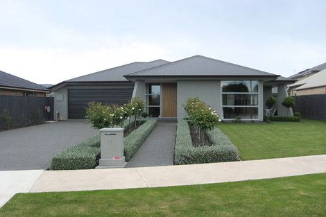 Photo of property in 4 Richard Seddon Drive, Northwood, Christchurch, 8051