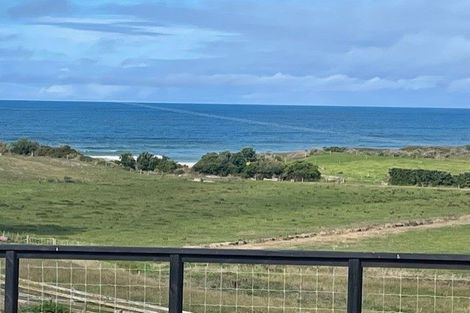 Photo of property in 32c Pokare Road, Pukehina, Te Puke, 3186