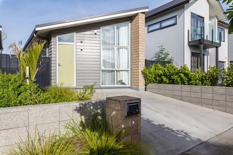 Photo of property in 7 Teal Way, Hobsonville, Auckland, 0616