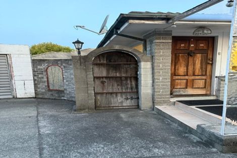 Photo of property in 2/4 Wadeley Road, Ilam, Christchurch, 8041