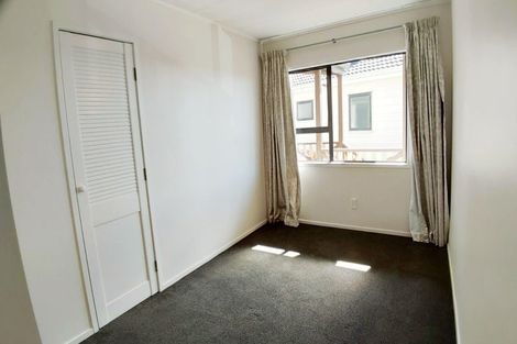 Photo of property in 2/1 Landsdale Place, Massey, Auckland, 0614