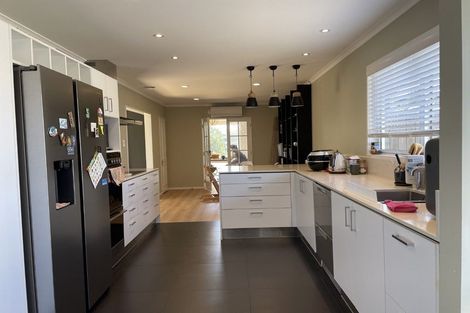 Photo of property in 19 Chorley Grove, Churton Park, Wellington, 6037