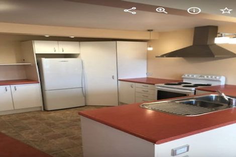 Photo of property in 55 Bedford Street, Northland, Wellington, 6012