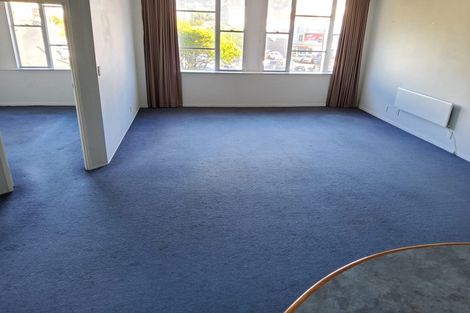 Photo of property in Grandstand Apartments, 37/80u Kent Terrace, Mount Victoria, Wellington, 6011