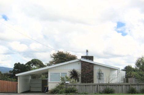 Photo of property in 15 Pleasant Road, Glen Eden, Auckland, 0602