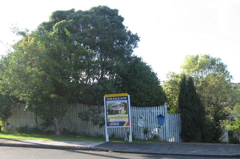 Photo of property in 2/86 Monarch Avenue, Hillcrest, Auckland, 0627