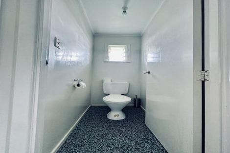 Photo of property in 2 Holden Place, Manukau, Auckland, 2025