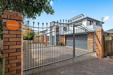 Photo of property in 6 Glucina Avenue, West Harbour, Auckland, 0618