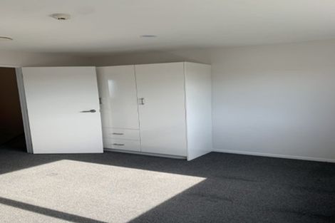 Photo of property in 60 Niu Lane, Te Atatu South, Auckland, 0610