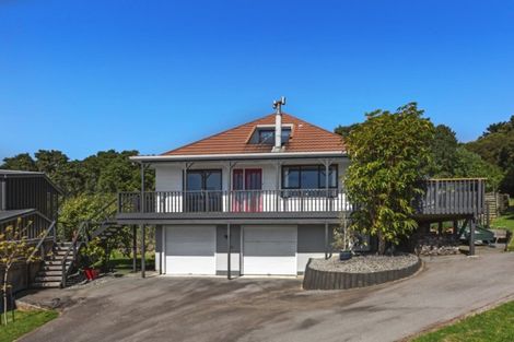 Photo of property in 14 Longitude Place, Whitby, Porirua, 5024