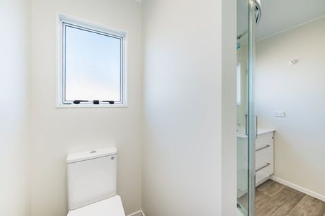 Photo of property in 8 Falla Street, Paraparaumu Beach, Paraparaumu, 5032