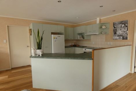 Photo of property in 3 Kimshee Way, Tuakau, 2121