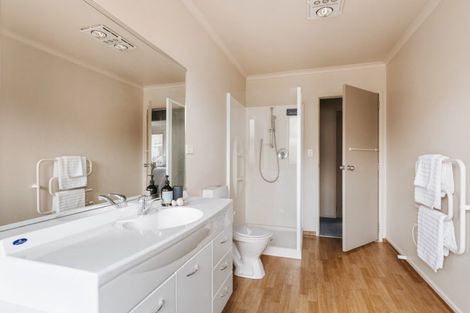 Photo of property in 25 Beachmere Place, Papamoa Beach, Papamoa, 3118