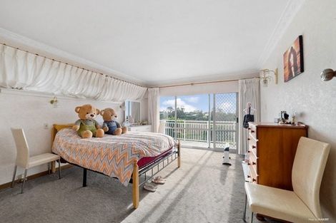 Photo of property in 102a Tiroroa Avenue, Te Atatu South, 0610