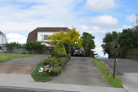 Photo of property in 83 Luckens Road, West Harbour, Auckland, 0618