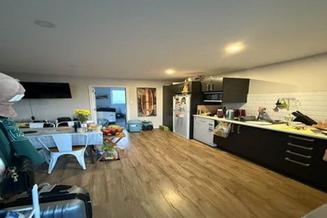 Photo of property in 2/4 Sydney Street, Hauraki, Auckland, 0622