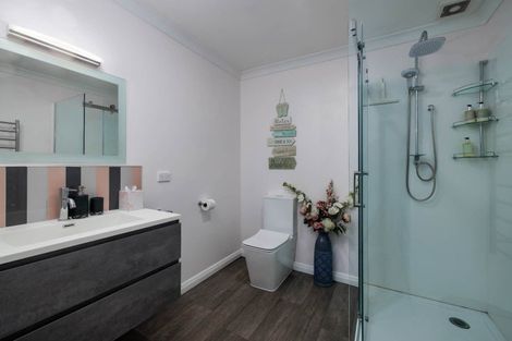 Photo of property in 2 Arabella Road, Opua, 0200