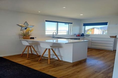 Photo of property in 2 Taita Drive, Boulcott, Lower Hutt, 5011