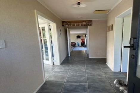 Photo of property in 5 Sharda Grove, Paraparaumu Beach, Paraparaumu, 5032