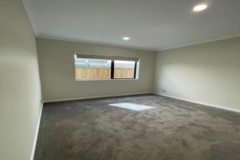 Photo of property in 35 Cloonlyon Drive, Flat Bush, Auckland, 2019