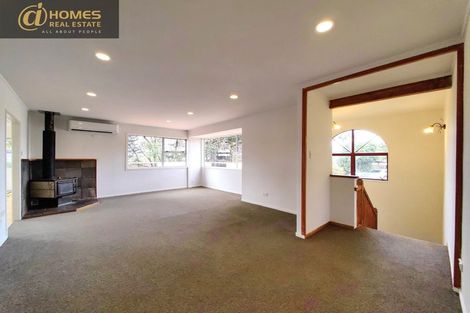 Photo of property in 40 Eyre Street, Henderson, Auckland, 0612