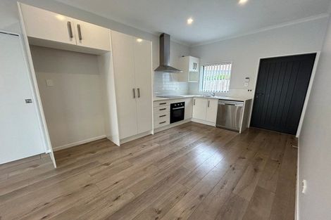 Photo of property in 61d Wellington Street, Pukekohe, 2120
