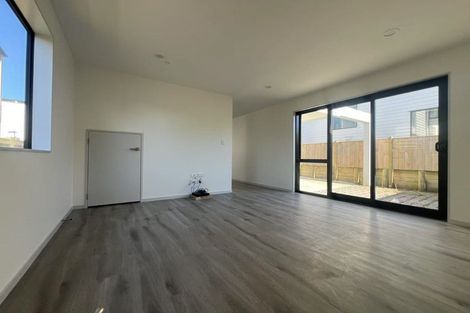 Photo of property in 14 Matukutureia Lane, Manurewa, Auckland, 2102