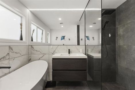 Photo of property in 10 Linwood Way, Island Bay, Wellington, 6023