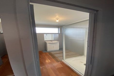 Photo of property in 445 Don Buck Road, Massey, Auckland, 0614