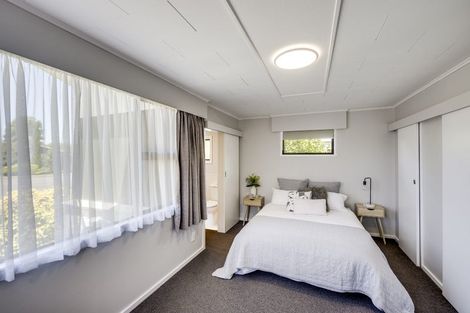 Photo of property in 23 Kent Terrace, Taradale, Napier, 4112