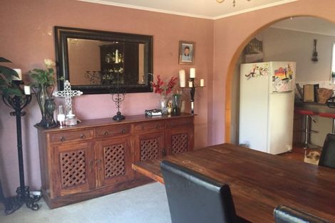 Photo of property in 105 Bond Crescent, Forrest Hill, Auckland, 0620