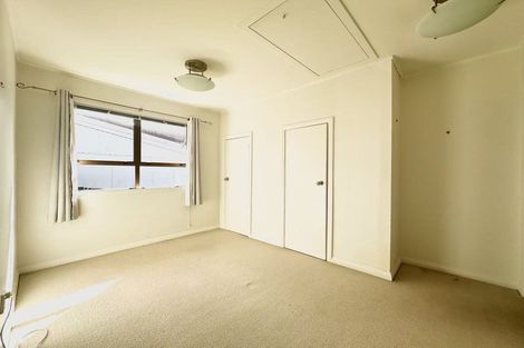 Photo of property in 3 Beulah Avenue, Rothesay Bay, Auckland, 0630