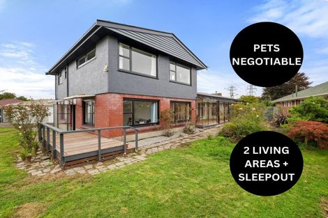 Photo of property in 16 Ilfracombe Place, Burnside, Christchurch, 8053